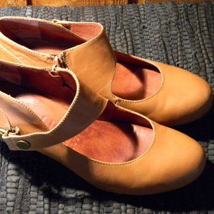 Seychelles Boot Heel Strappy Leather Pumps